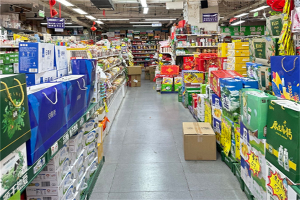 漫小巷便利店