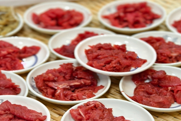 嘉牛哥生烫牛肉米线