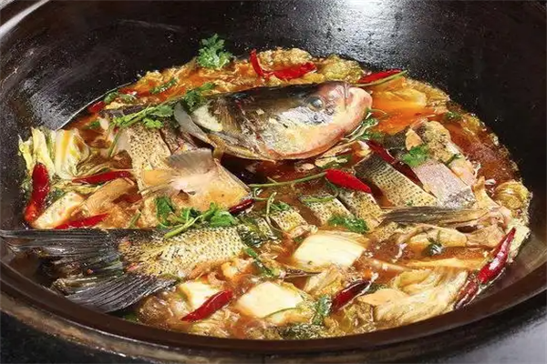 桃园村铁锅炖鱼 桃园村铁锅炖鱼