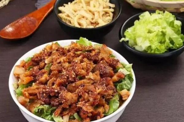 烤肉木桶饭 烤肉木桶饭