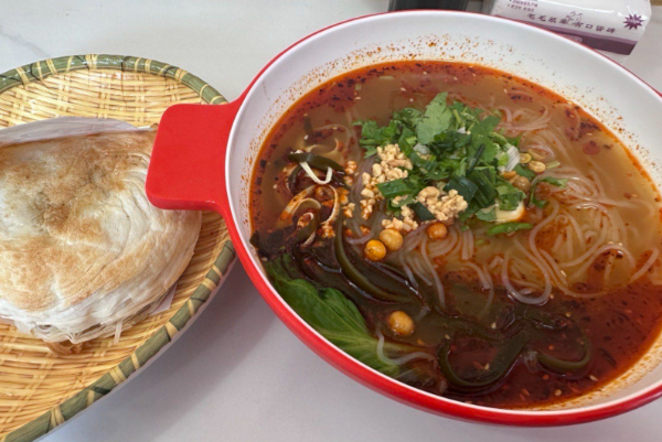 厚三秦肉夹馍酸辣粉