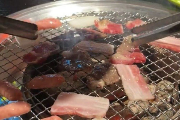 军哥烤牛肉 军哥烤牛肉