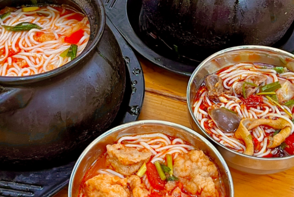 肖蘸罐罐米线 肖蘸罐罐米线