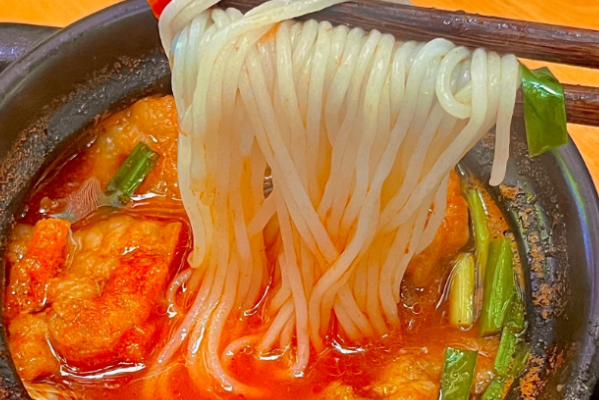 肖蘸罐罐米线 肖蘸罐罐米线