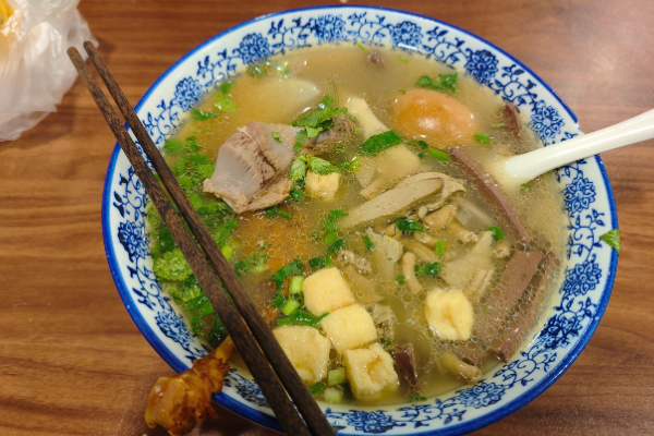 叶新鸭血粉丝