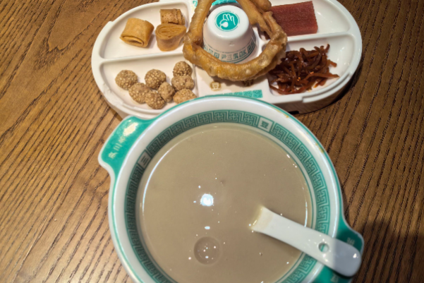 尹三豆汁 尹三豆汁