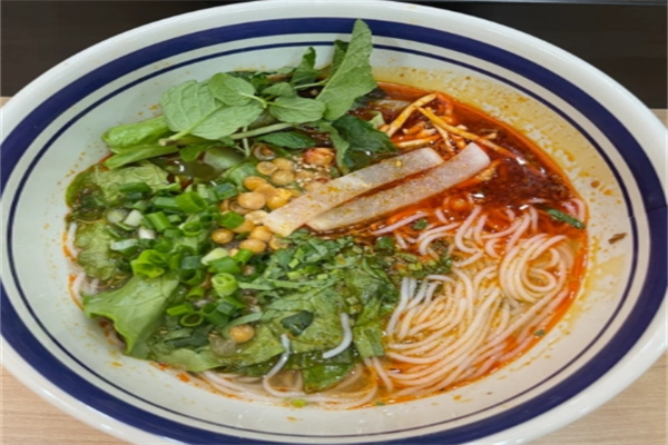 李汇记鲜烫牛肉米线加盟费用费多少钱,加盟条件,加盟电话