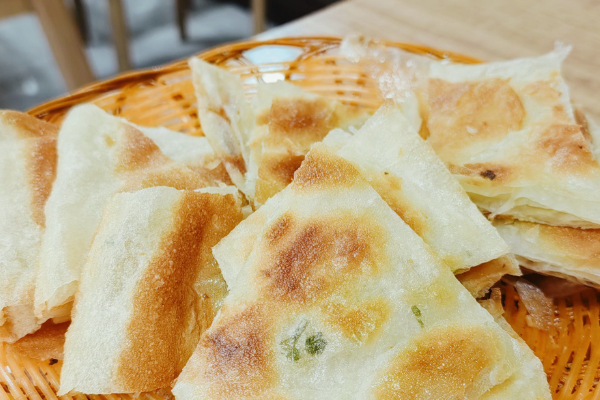 母鸡汤泡饼 母鸡汤泡饼