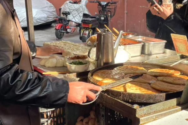 张记正宗烤炉鸡蛋灌饼