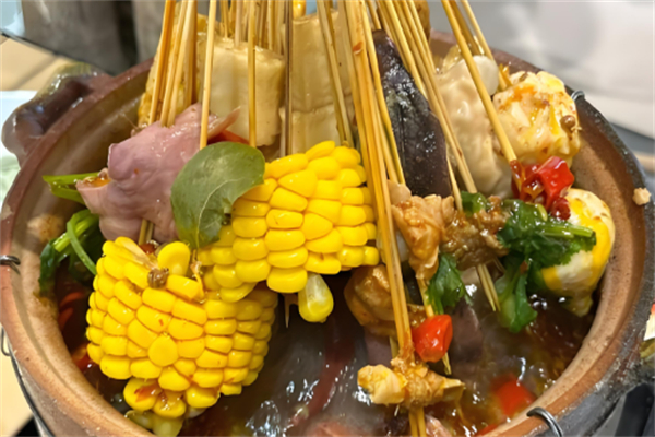 泥炉缘串串香加盟