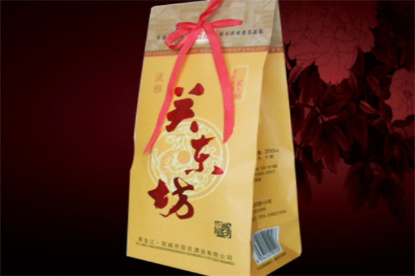 关东坊白酒