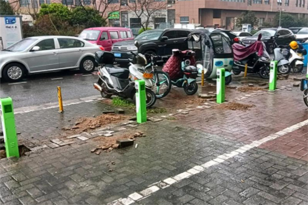 闪开来电充电桩