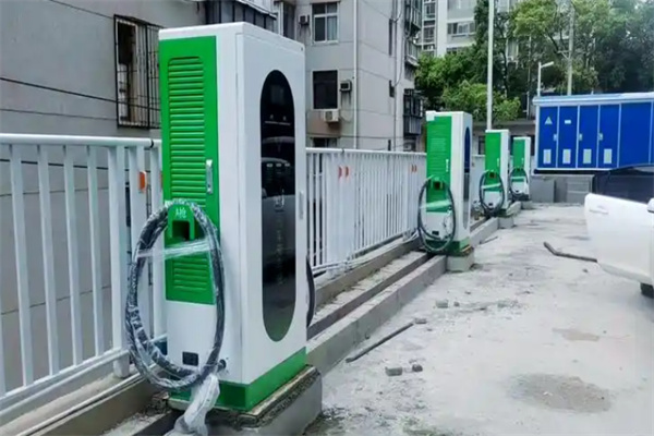 闪开来电充电桩
