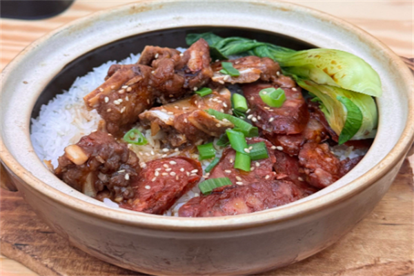 乐记香飘飘煲仔饭