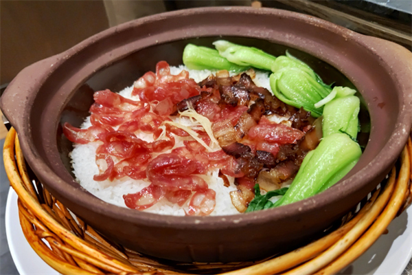宝聚隆煲仔饭店 宝聚隆煲仔饭店