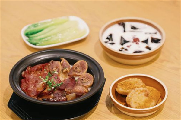 红云煲仔饭