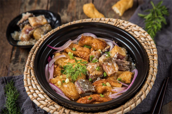 茗仁煲仔饭 茗仁煲仔饭