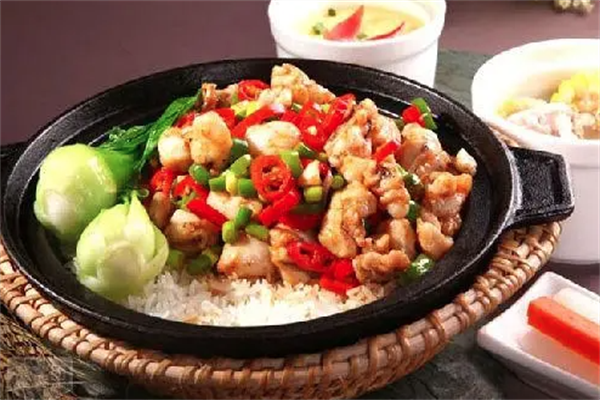农家鲜米煲仔饭
