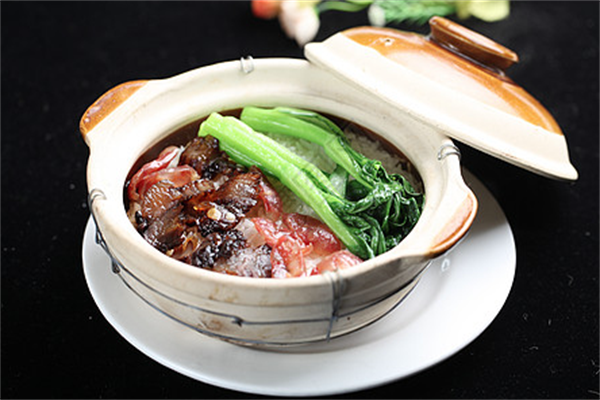 米煲煲煲仔饭 米煲煲煲仔饭