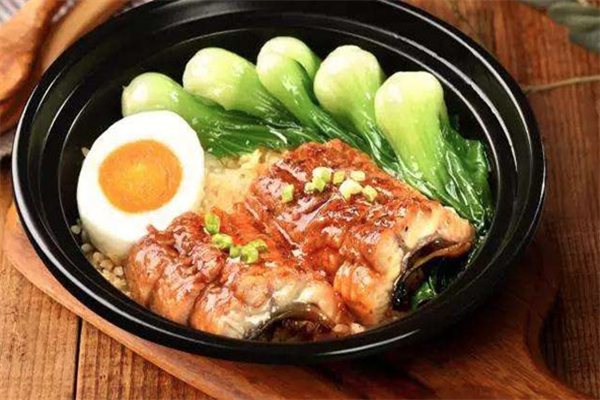 满泰煲仔饭