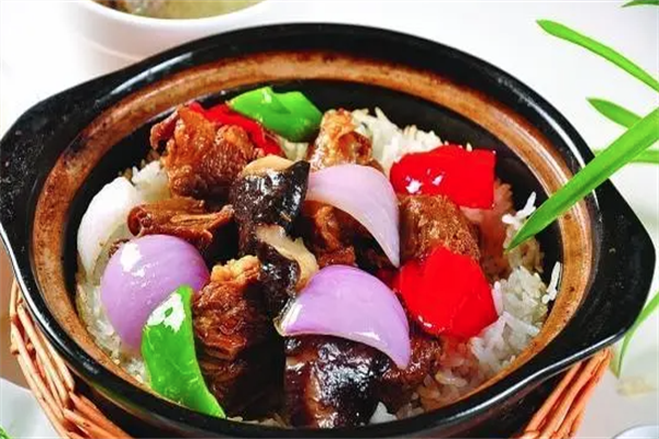 鑫源煲仔饭