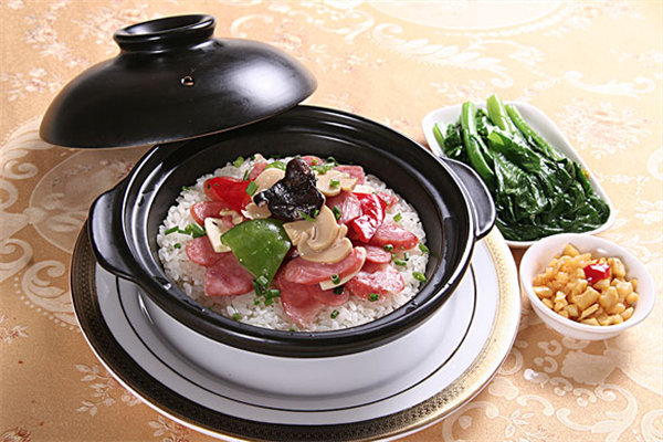 宝仔煲仔饭