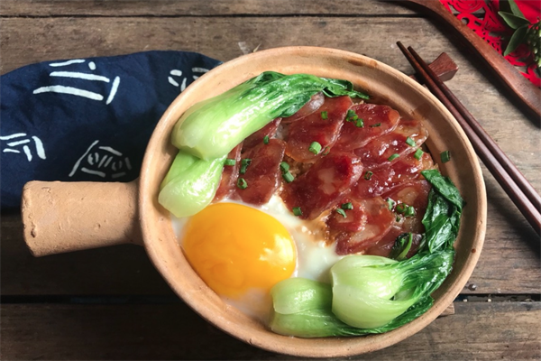 万禾煲仔饭 万禾煲仔饭
