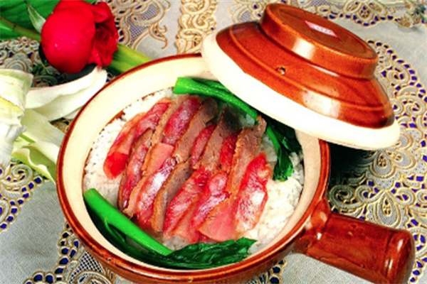 辛诱惑煲仔饭 辛诱惑煲仔饭