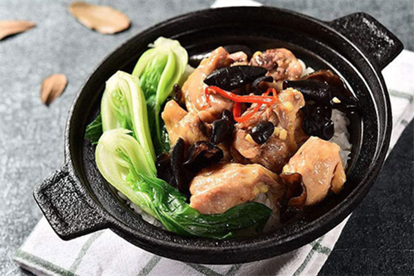 皮弟弟煲仔饭