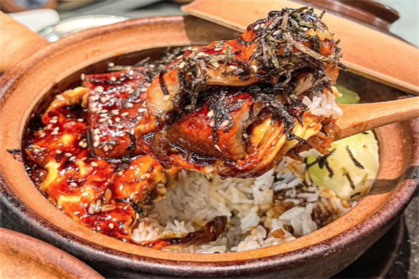 惠妮家煲仔饭 惠妮家煲仔饭