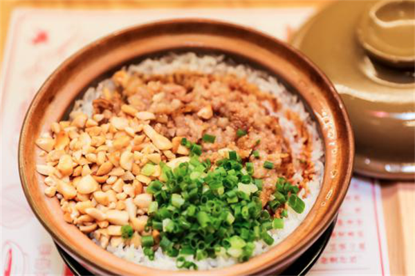 渝锦香煲仔饭 渝锦香煲仔饭