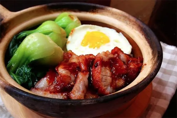 红红火火煲仔饭