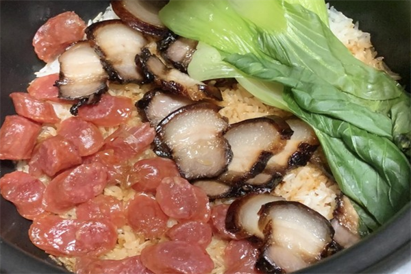 商元圣北式煲仔饭