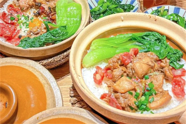 忆童年煲仔饭吧