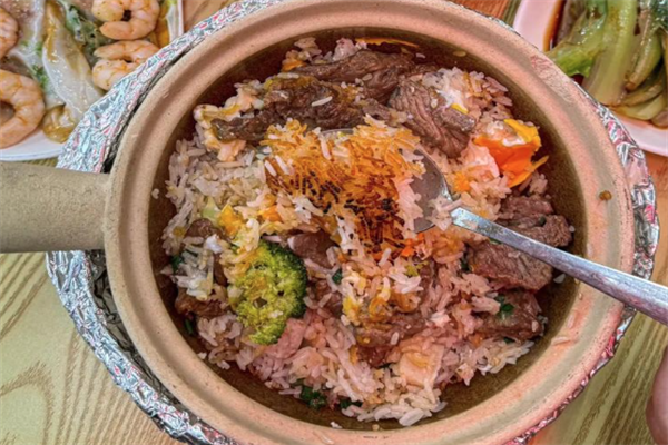 米米香煲仔饭 米米香煲仔饭