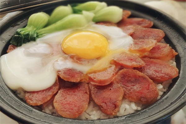 响丁当煲仔饭