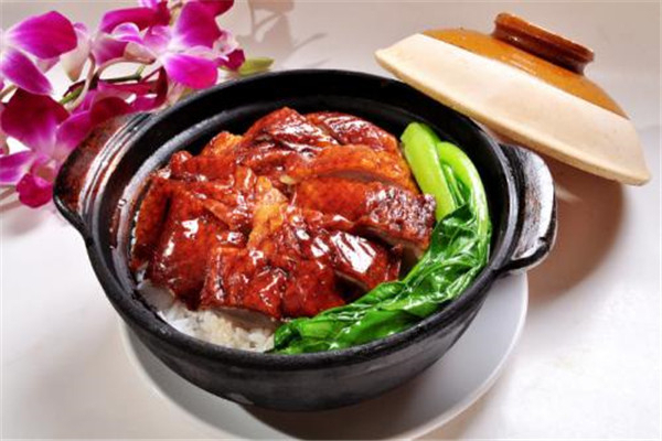 依心煲仔饭