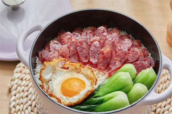 渝香坊煲仔饭