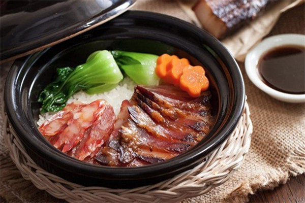 粤王广式煲仔饭