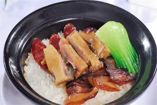 探厨煲仔饭