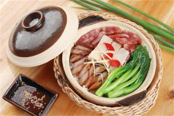 红石岭煲仔饭 红石岭煲仔饭