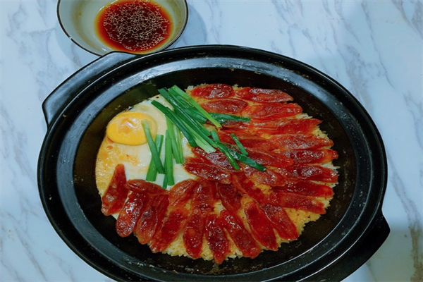 粤膳梅煲仔饭