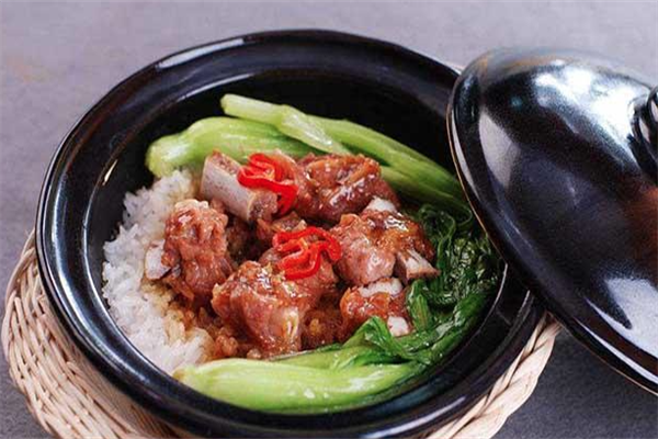 迦南煲仔饭