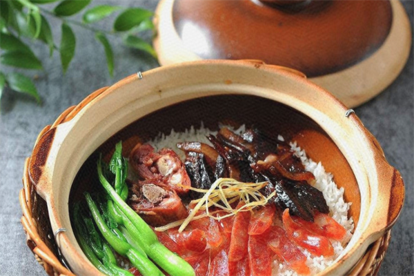 新新煲煲仔饭