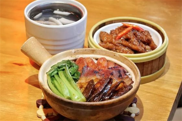 红云煲仔饭