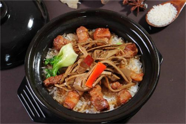 新港湾煲仔饭