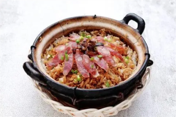 臻品煲仔饭