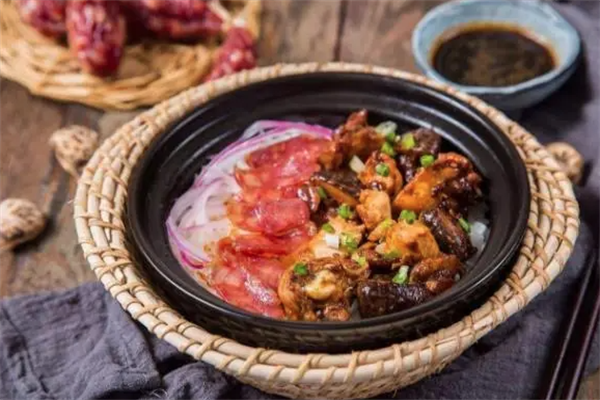 真心煲仔饭