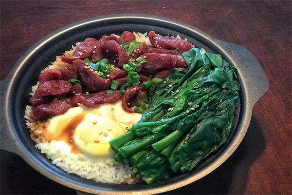 珍味坊煲仔饭