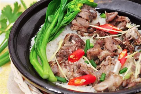 悦景轩煲仔饭